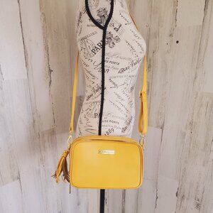 NWOT JOY & IMAN LEATHER DOUBLE ZIPPER CROSSBODY with RFID PROTECTION